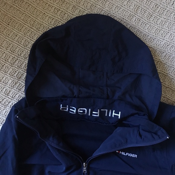 Tommy Hilfiger coat - Picture 3 of 3